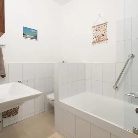 Almiriki, Stelida Naxos. Villa *
