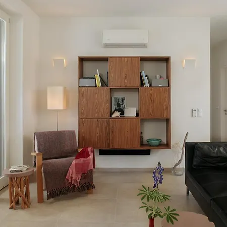 Villa Almiriki, Stelida Naxos.
