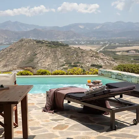 Almiriki, Stelida Naxos. Villa *