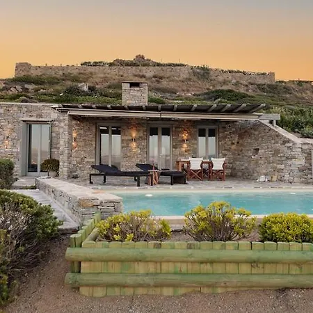 Almiriki, Stelida Naxos. Villa