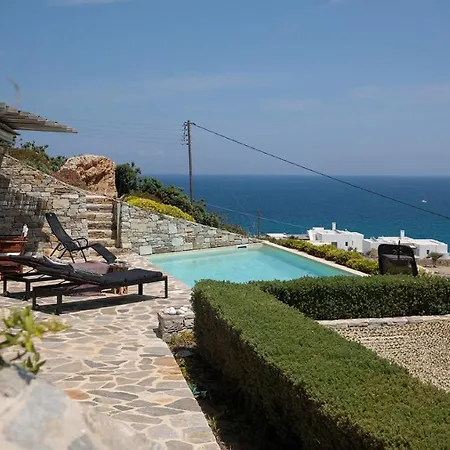 Villa Almiriki, Stelida Naxos. *