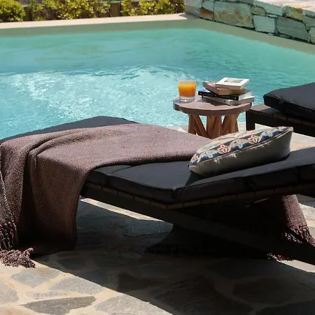 Villa Almiriki, Stelida Naxos. *